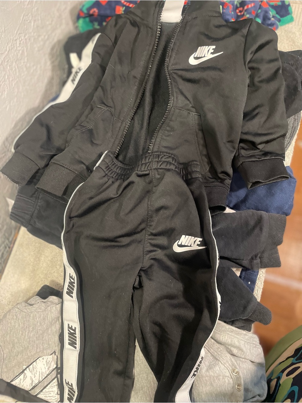 Lot of 7 winter boy outfits multi brand Nike Black and White Logo Tracksuit Set,